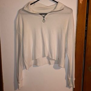 White Hollister boyfriend tee